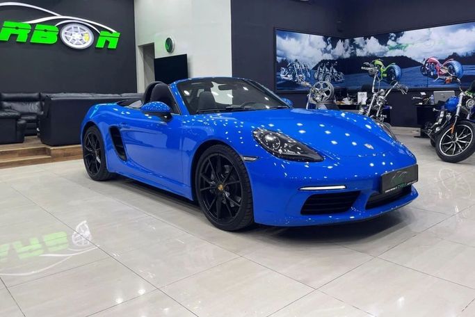 Подержанный Porsche 718 Boxster IV 718 (982), 2.0 л, 2022 в Дубае от Carbon Cars Синий цвет. Other | AUTO.AE