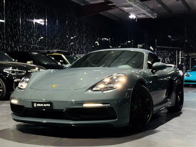 Подержанный Porsche 718 Boxster GTS IV 718 (982), 2.5 л, 2018 в Дубае от Zeus Motors Серый цвет. GCC | AUTO.AE