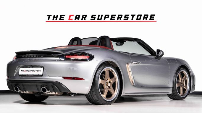 Подержанный Porsche 718 Boxster GTS IV 718 (982), 4.0 л, 2022 в Дубае от The Car Superstore Серый цвет. GCC | AUTO.AE