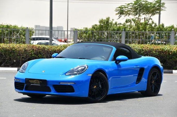مستعملة Porsche 718 Boxster T رابعا 718 (982), 2.0 l, 2022 في في دبي من First Edition Motors، اللون أزرق فاتح. المواصفات الصينية | AUTO.AE