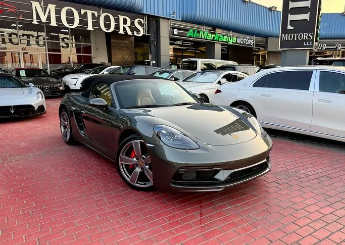 Used Porsche 718 Boxster S IV 718 (982), 2.5 l, 2023 in Dubai by Shamil Motors, Grey color. American Specs | AUTO.AE | Listing #260390