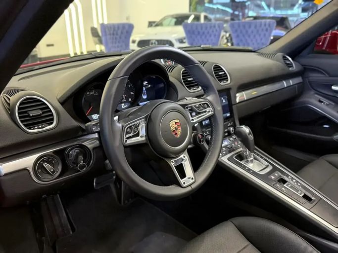 Подержанный Porsche 718 Boxster GTS IV 718 (982), 4.0 л, 2023 в ОАЭ, Дубай от GE Motors Красный цвет. Корейская | AUTO.AE | Объявление #295436 — фото 11 из 15