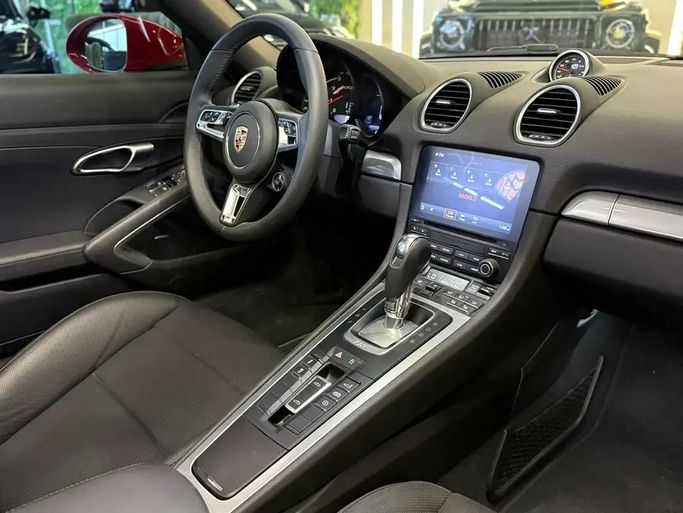 Подержанный Porsche 718 Boxster GTS IV 718 (982), 4.0 л, 2023 в ОАЭ, Дубай от GE Motors Красный цвет. Корейская | AUTO.AE | Объявление #295436 — фото 13 из 15