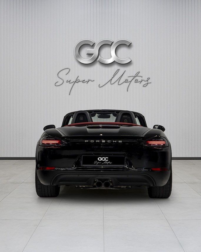 Новый Porsche 718 Spyder Black Badge I (982), 4.0 л, 2024 в Дубае от GCC Super Motors Черный цвет. GCC | AUTO.AE