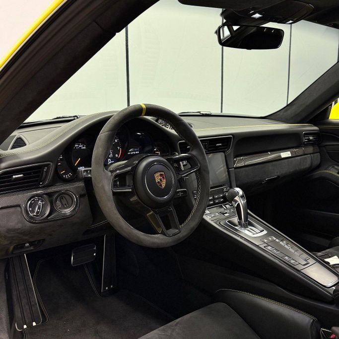 Used Porsche 911 GT2 991, 3.8 l, 2018 in Dubai by AAA Motors, Yellow color. Other | AUTO.AE