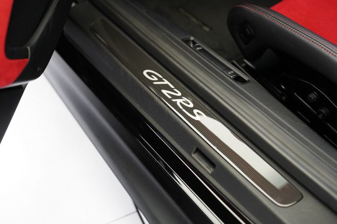 Used Porsche 911 GT2 991, 3.8 l, 2019 in Dubai by Exotic Cars, Black color. Other | AUTO.AE