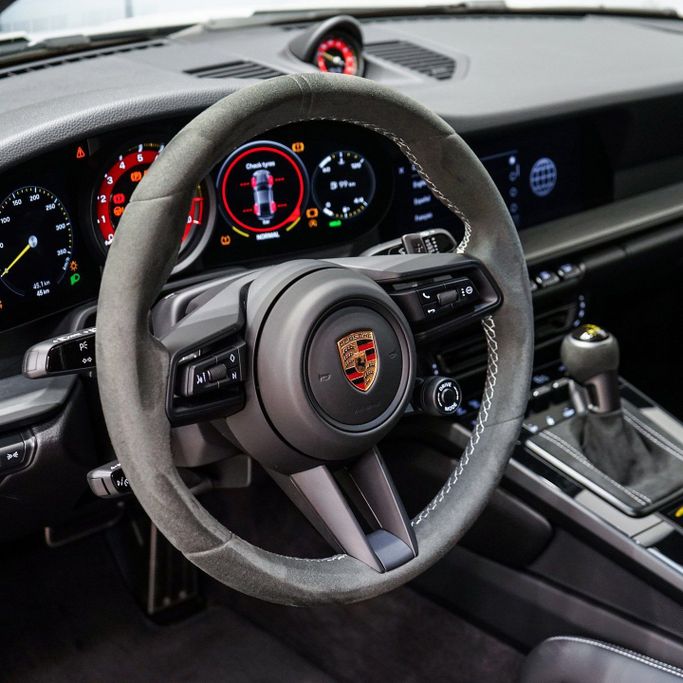 Новый Porsche 911 GT3 992, 4.0 л, 2023 в Дубае от AAA Motors Серый цвет. Европейская | AUTO.AE