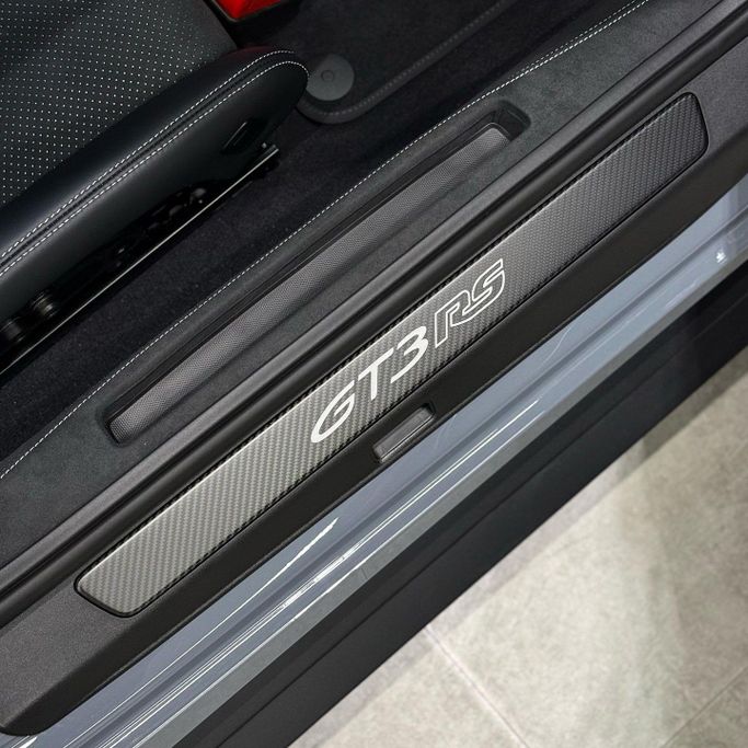 Новый Porsche 911 GT3 Weissach Package 992 Рестайлинг, 4.0 л, 2024 в Дубае от AAA Motors Серый цвет. Европейская | AUTO.AE