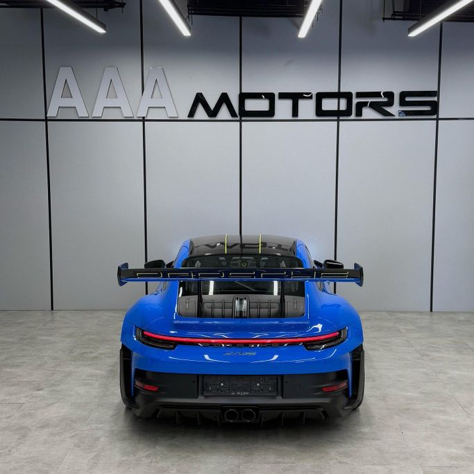 Подержанный Porsche 911 GT3 Weissach Package 992 Рестайлинг, 4.0 л, 2024 в Дубае от AAA Motors Синий цвет. GCC | AUTO.AE