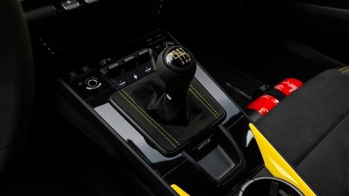 Used Porsche 911 GT3 992, 4.0 l, 2022 in Dubai by Al Ain Class Motors, Yellow color. GCC Specs | AUTO.AE