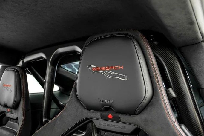 Новый Porsche 911 GT3 Weissach Package 992 Рестайлинг, 4.0 л, 2025 в Дубае от Maestro Motors Черный цвет. Европейская | AUTO.AE