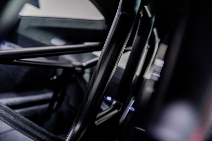 Новый Porsche 911 GT3 Weissach Package 992 Рестайлинг, 4.0 л, 2025 в Дубае от PUPIL OF FATE MOTORS Серый цвет. Европейская | AUTO.AE