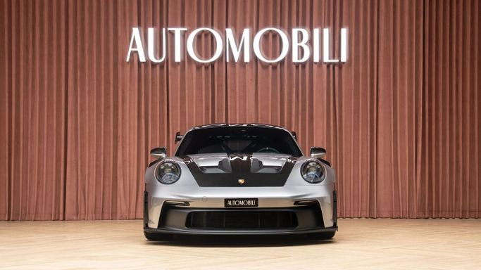 Подержанный Porsche 911 GT3 RS 992, 4.0 л, 2025 в Дубае от Automobili Motors Серебристый цвет. Европейская | AUTO.AE
