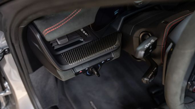 Подержанный Porsche 911 GT3 RS 992, 4.0 л, 2025 в Дубае от Automobili Motors Серебристый цвет. Европейская | AUTO.AE