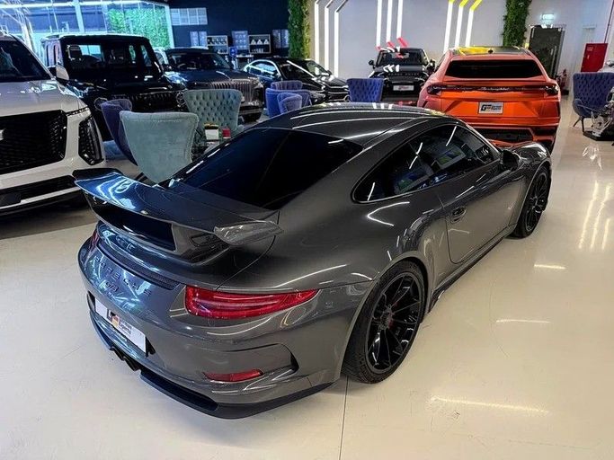Подержанный Porsche 911 GT3 991, 3.8 л, 2015 в Дубае от GE Motors Серый цвет. GCC | AUTO.AE