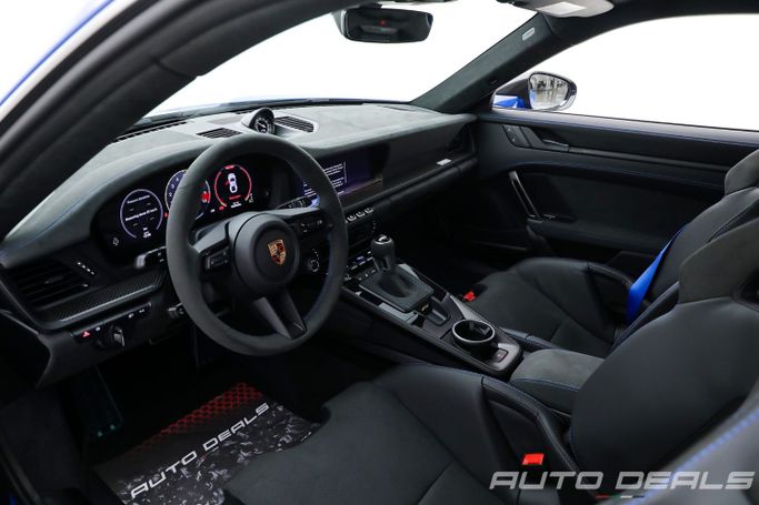 Новый Porsche 911 GT3 Weissach Package 992 Рестайлинг, 4.0 л, 2026 в Дубае от AUTO DEALS Синий цвет. GCC | AUTO.AE