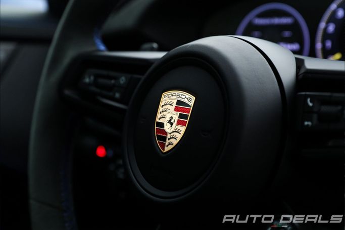 Новый Porsche 911 GT3 Weissach Package 992 Рестайлинг, 4.0 л, 2026 в Дубае от AUTO DEALS Синий цвет. GCC | AUTO.AE