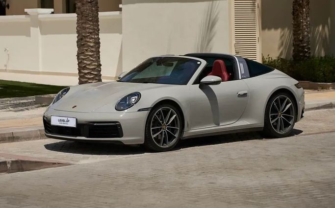 Porsche 911 4S VIII (992.1), 2025 тарга targa спорт класса в Дубае от LeveL Up Car Rental  серый цвет | AUTO.AE | Объявление #1761