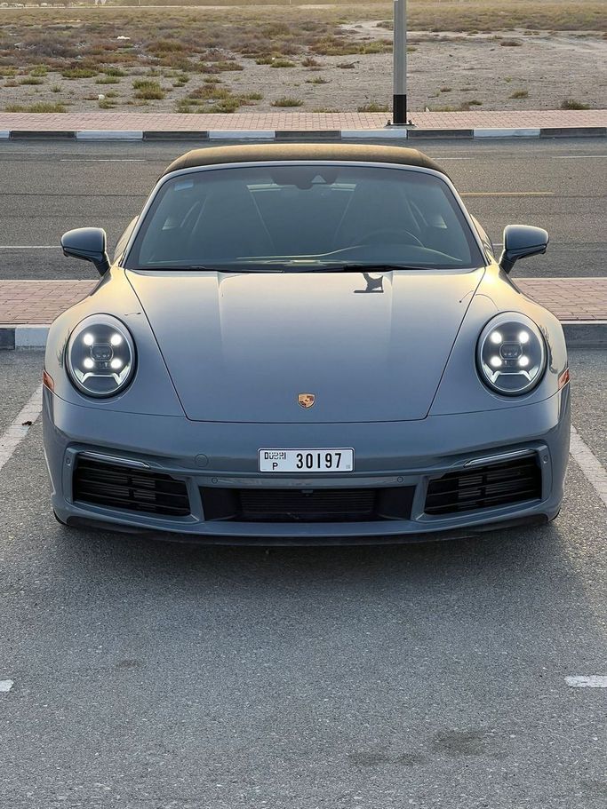 Porsche 911 Carrera S VIII (992), 2023 кабриолет спорт класса в Дубае от Lite Rent серый цвет | AUTO.AE