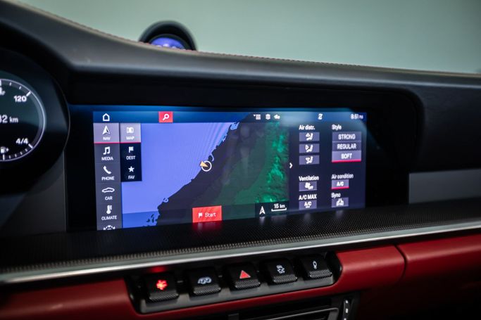 Подержанный Porsche 911 Carrera 4S VIII (992), 3.0 л, 2020 в Дубае от C7 Motors Желтый цвет. Корейская | AUTO.AE
