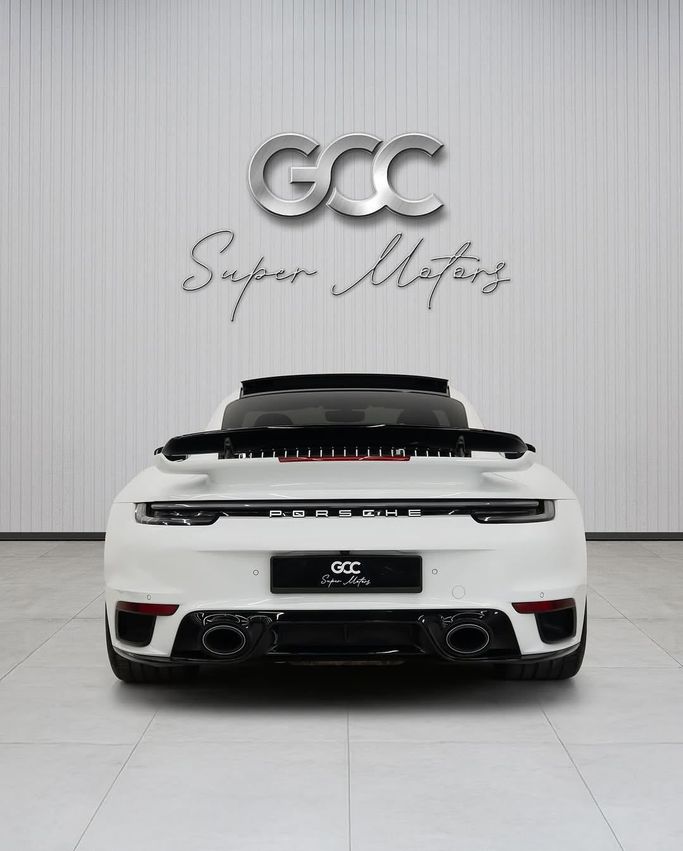 Подержанный Porsche 911 Turbo S VIII (992), 3.7 л, 2021 в Дубае от GCC Super Motors Белый цвет. GCC | AUTO.AE