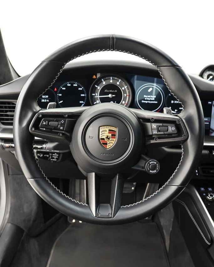 Подержанный Porsche 911 Turbo S VIII (992), 3.7 л, 2020 в Дубае от GCC Super Motors Серебристый цвет. GCC | AUTO.AE