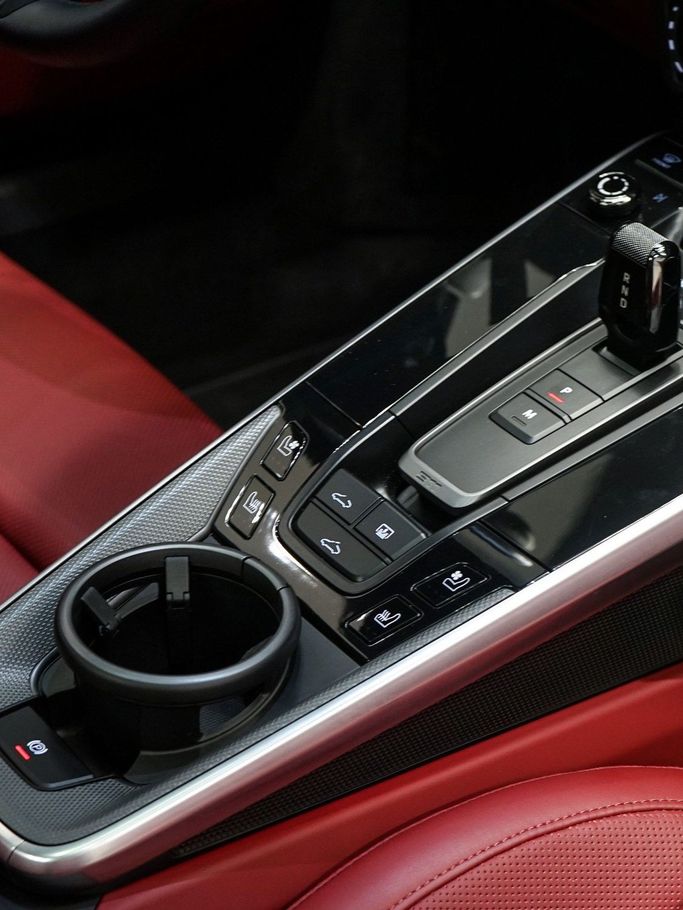 Used Porsche 911 Turbo VIII (992), 3.7 l, 2022 in Dubai by AAA Motors, White color. GCC Specs | AUTO.AE