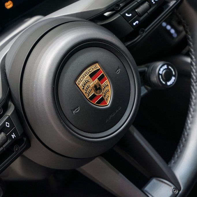 Подержанный Porsche 911 Turbo S VIII (992), 3.7 л, 2023 в Дубае от AAA Motors Серый цвет. Европейская | AUTO.AE