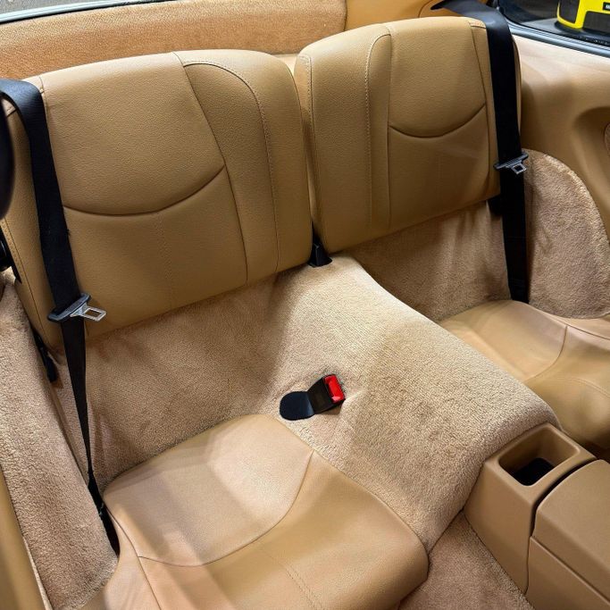 مستعملة Porsche 911 Carrera شد الوجه السادس (997), 3.6 l, 2008 في في دبي من AAA Motors، اللون أبيض. المواصفات اليابانية | AUTO.AE