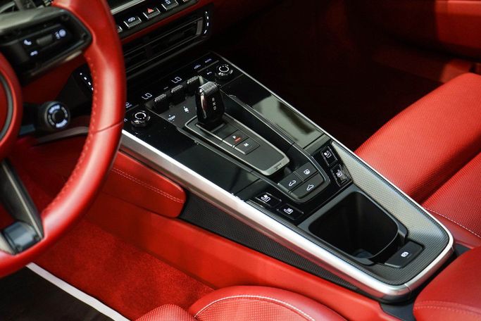 Used Porsche 911 Turbo VIII (992), 3.7 l, 2021 in Dubai by AAA Motors, White color. GCC Specs | AUTO.AE