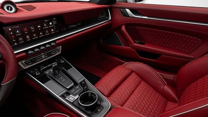 Новый Porsche 911 Turbo S TECHART GTstreet R Touring VIII (992) Рестайлинг, 3.7 л, 2024 в Дубае от Al Ain Class Motors Серый цвет. Европейская | AUTO.AE