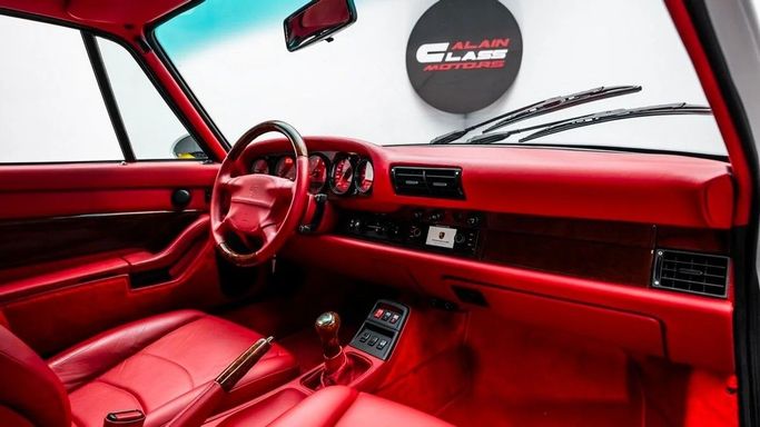 Подержанный Porsche 911 Turbo IV (993), 3.6 л, 1996 в Дубае от Al Ain Class Motors Белый цвет. GCC | AUTO.AE