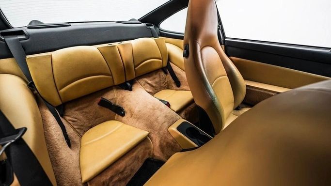 Подержанный Porsche 911 Carrera S IV (993), 3.6 л, 1998 в Дубае от Al Ain Class Motors Черный цвет. Американская | AUTO.AE