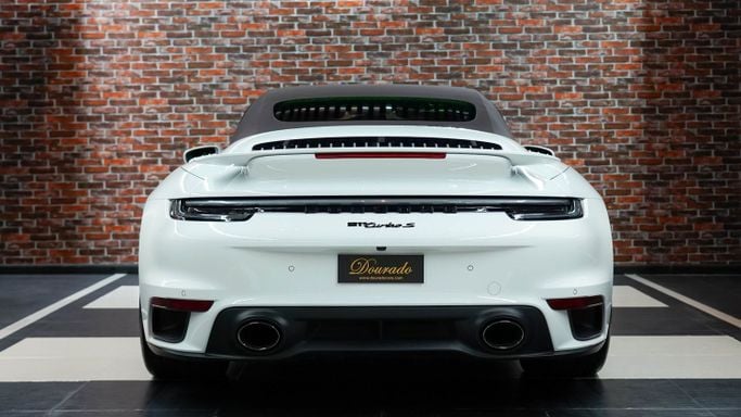 Новый Porsche 911 Turbo S VIII (992), 3.7 л, 2023 в Дубае от Dourado Luxury Car Белый цвет. Европейская | AUTO.AE
