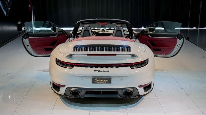 Новый Porsche 911 Turbo S VIII (992), 3.7 л, 2024 в Дубае от Dourado Luxury Car Белый цвет. Европейская | AUTO.AE