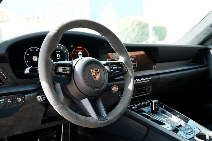 Новый Porsche 911 Carrera GTS VIII (992), 3.0 л, 2025 в Дубае от 8 Ba Motors Черный цвет. Европейская | AUTO.AE