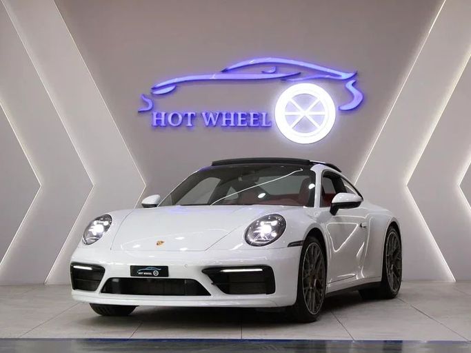 Подержанный Porsche 911 Carrera VIII (992), 3.0 л, 2023 в Дубае от Hot Wheel Used Motors Белый цвет. GCC | AUTO.AE