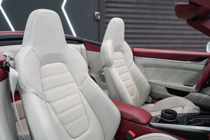 Подержанный Porsche 911 Turbo S VIII (992), 3.7 л, 2021 в Дубае от Sanam Cars Белый цвет. GCC | AUTO.AE