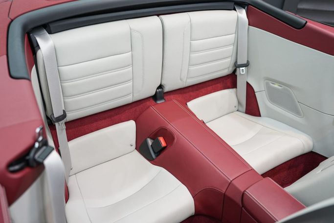 Подержанный Porsche 911 Turbo S VIII (992), 3.7 л, 2021 в Дубае от Sanam Cars Белый цвет. GCC | AUTO.AE