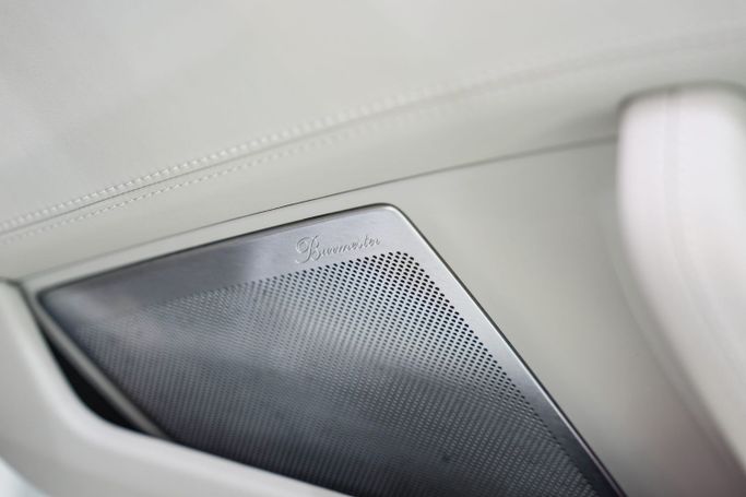 Подержанный Porsche 911 Turbo S VIII (992), 3.7 л, 2021 в Дубае от Sanam Cars Белый цвет. GCC | AUTO.AE