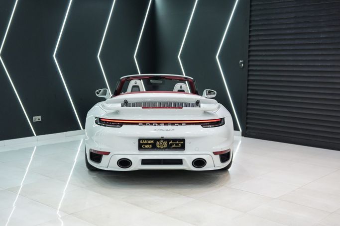Подержанный Porsche 911 Turbo S VIII (992), 3.7 л, 2021 в Дубае от Sanam Cars Белый цвет. GCC | AUTO.AE