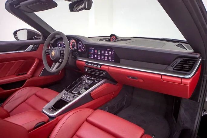 Подержанный Porsche 911 Turbo S VIII (992), 3.7 л, 2023 в Дубае от GTS Motors Черный цвет. Европейская | AUTO.AE