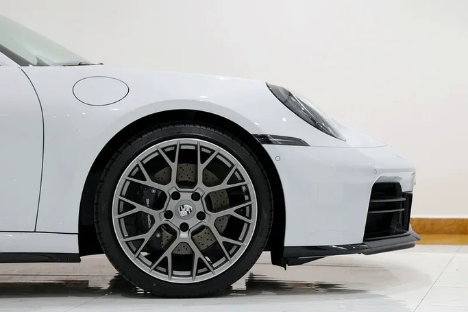 New Porsche 911 Carrera VI (997) Facelift, 3.6 l, 2010 in Dubai by Oscar Motors, White color. GCC Specs | AUTO.AE