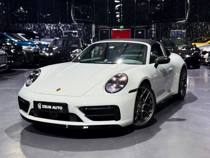 Used Porsche 911 4 VIII (992), 3.0 l, 2023 in Dubai by Zeus Motors, White color. European Specs | AUTO.AE