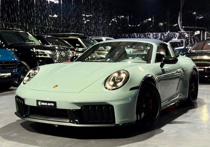 Used Porsche 911 4 GTS VIII (992), 3.0 l, 2026 in Dubai by Zeus Motors, Green color. GCC Specs | AUTO.AE