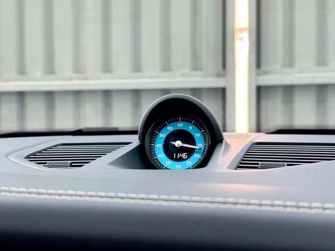 Used Porsche 911 4 GTS VIII (992), 3.0 l, 2026 in Dubai by Zeus Motors, Green color. GCC Specs | AUTO.AE