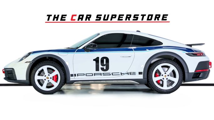 Подержанный Porsche 911 Dakar VIII (992), 3.0 л, 2023 в Дубае от The Car Superstore Белый цвет. GCC | AUTO.AE