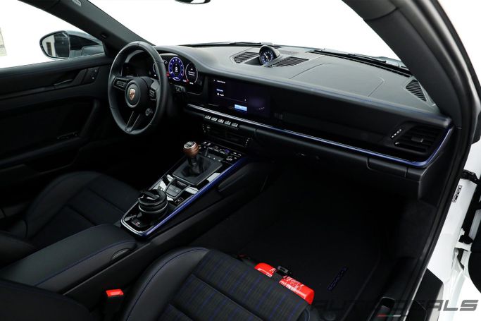 Новый Porsche 911 Carrera T VIII (992), 3.0 л, 2025 в Дубае от AUTO DEALS Белый цвет. GCC | AUTO.AE