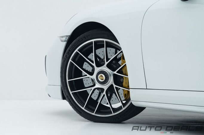 Used Porsche 911 Turbo S VII (991) Facelift, 3.8 l, 2017 in Dubai by AUTO DEALS, White color. GCC Specs | AUTO.AE