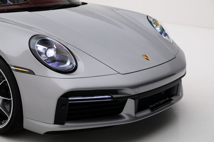 Новый Porsche 911 Turbo S VIII (992), 3.7 л, 2023 в Дубае от AUTO DEALS Серый цвет. Европейская | AUTO.AE